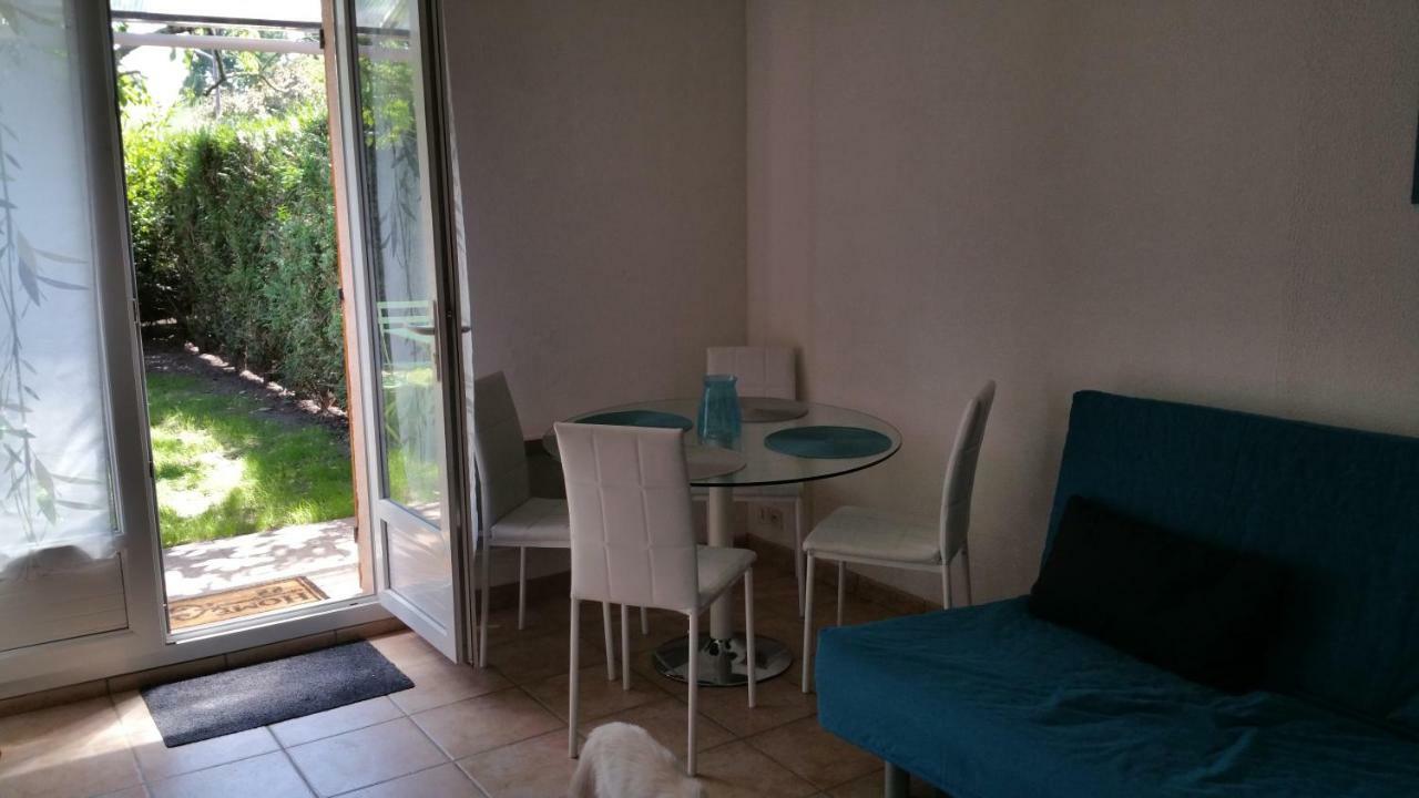 Le Mas Des Loups Arpajon Exterior foto